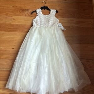 First communion, girls flower girl drees